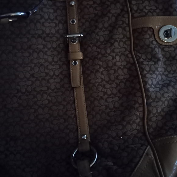 Coach Signature Tan Jaquard British Gallery Tote - Picture 3 of 8